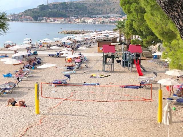 Aparthotel Villa Mozart Podgora Exterior foto