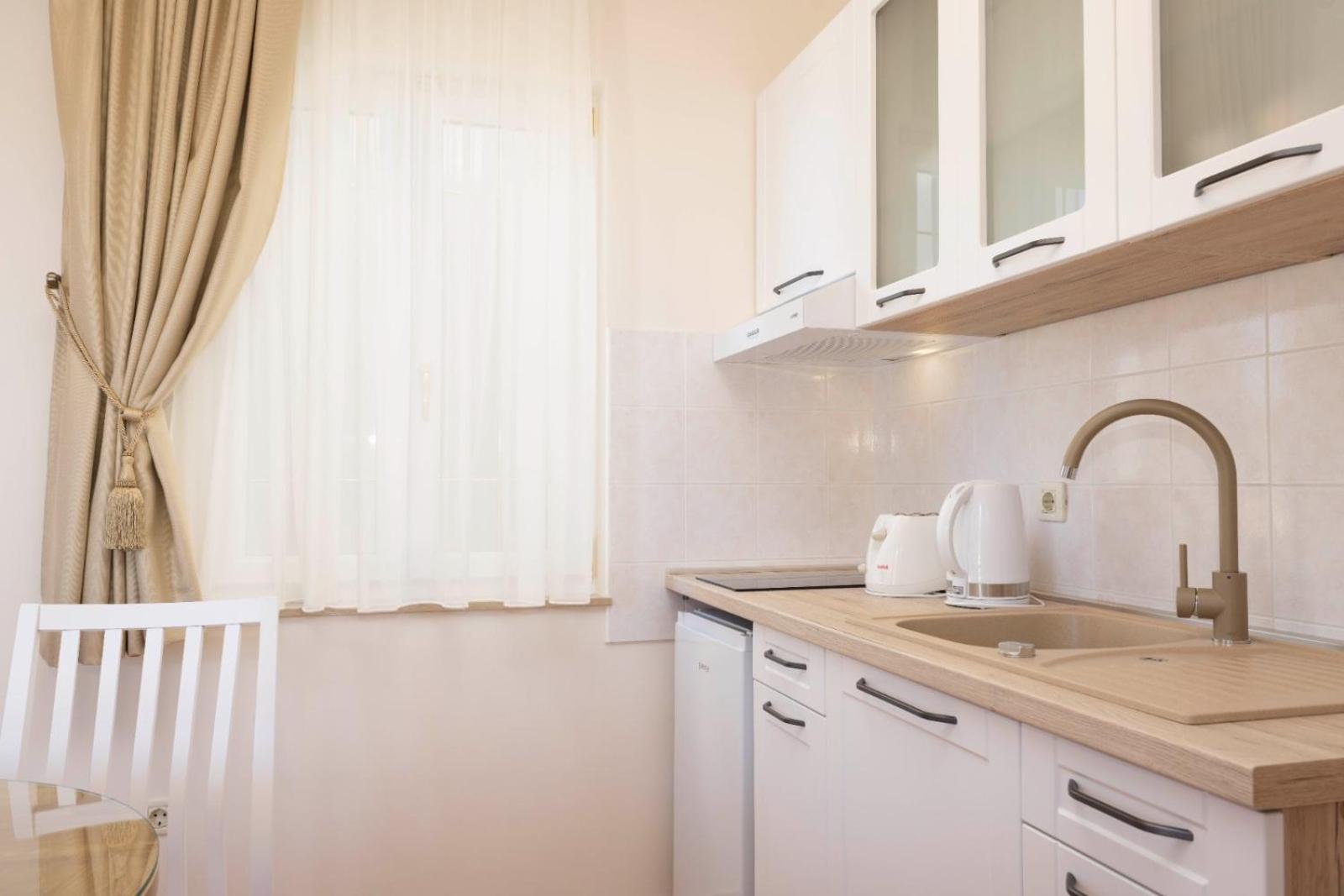 Aparthotel Villa Mozart Podgora Exterior foto